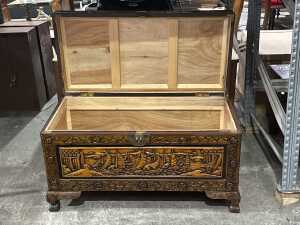 Chinese carved camphorwood blanket chest - 2