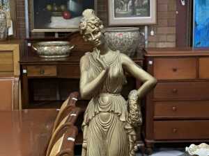 Gilt composition figure of a classical maiden - 2