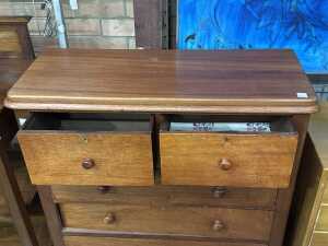 Colonial five-drawers chest - 2