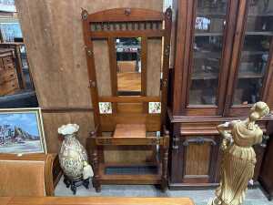 Early 20th century timber hall stand