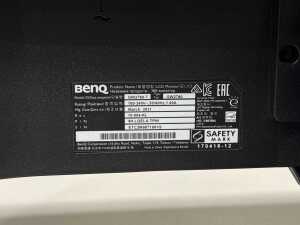 BenQ 27-inch LCD monitor - 3