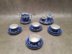 English porcelain and ceramic trios and duos - 4