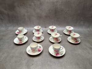 Royal Doulton 'June' porcelain part tea and coffee setting - 3