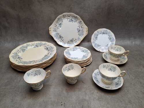 Royal Albert 'Silver Maple' porcelain part dinner setting