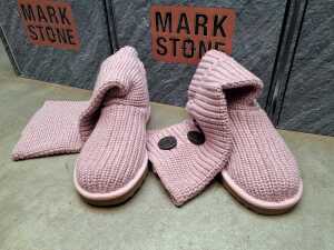 Three NEW IN BOX Mark Stone 'Cardy Knit Boots' in pink size 6-7 - 3