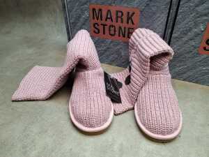 Three NEW IN BOX Mark Stone 'Cardy Knit Boots' in pink size 6-7 - 4