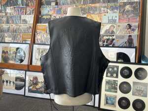 Furious black leather motorcycle vest - 4