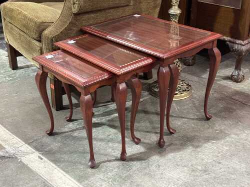 Nest of three occasional tables