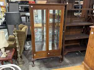 Display mirror-backed cabinet