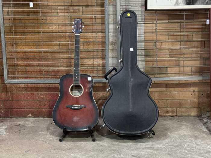 Essex Custom Guitars acoustic guitar in hard case
