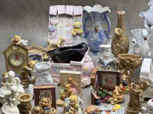 Group of mostly porcelain ornaments - 2
