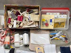 Sewing accessories, including Gutermann thread - 3