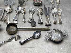 Early silver plate and mounted items - 5