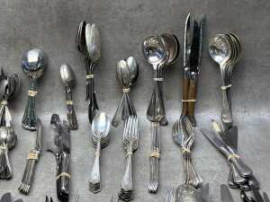 Assorted silver plated cutlery - 3
