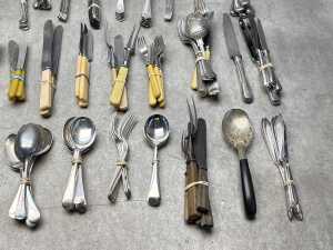 Assorted silver plated cutlery - 5