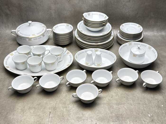 Noritake Blakley porcelain dinner setting for six, plus serving ware