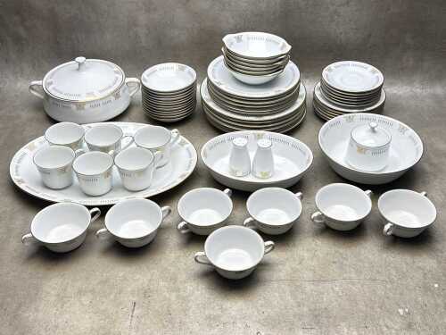 Noritake Blakley porcelain dinner setting for six, plus serving ware