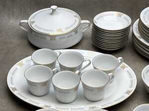 Noritake Blakley porcelain dinner setting for six, plus serving ware - 2