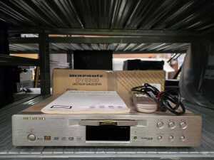 Marantz SACD and DVD player model DV8300-S1G - 2