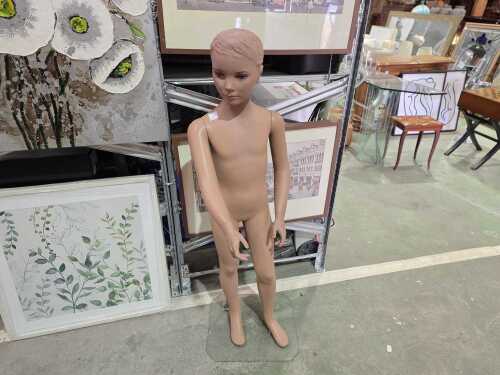 Child-size display mannequin