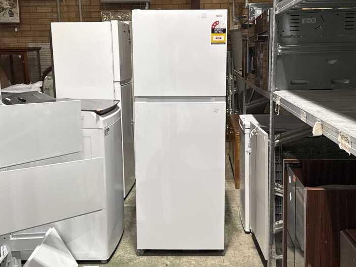Seiki 314L top mount refrigerator