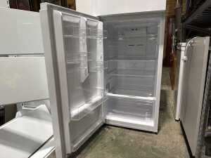 Seiki 314L top mount refrigerator - 3