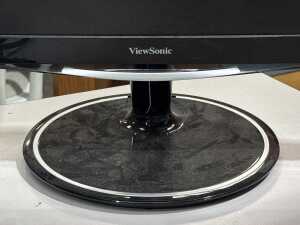 ViewSonic 27-inch LCD monitor - 2