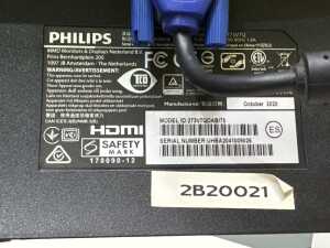 Philips 27-inch LCD monitor - 3