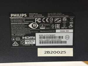 Philips 27-inch LCD monitor - 3