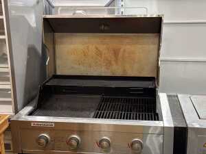 Matador four-burner stainless steel LPG BBQ - 2