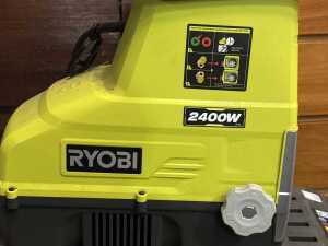 Ryobi 2400W electric garden shredder - 2