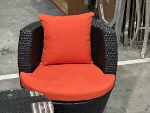 Three-piece outdoor setting - 2