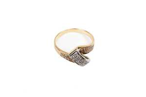 A diamond ring in 18 carat yellow gold - 2