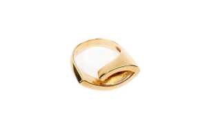 A yellow sapphire ring in 18 carat yellow gold - 2