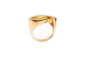 A yellow sapphire ring in 18 carat yellow gold - 3