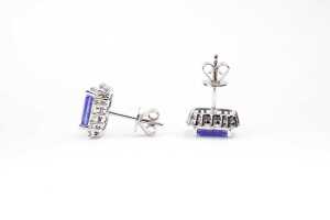 A pair of tanzanite and diamond earrings in 18 carat white gold - 3
