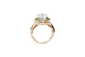 An aquamarine and diamond ring in 14 carat yellow gold - 2