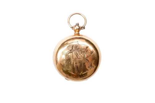 An antique sovereign holder in 15 carat yellow gold
