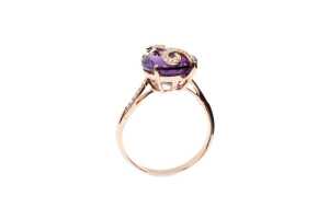 An amethyst and diamond ring in 18 carat rose gold - 2