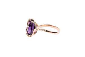 An amethyst and diamond ring in 18 carat rose gold - 3