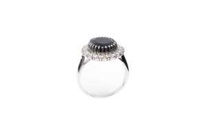 A sapphire and diamond ring in 14 carat white gold - 2