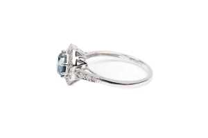 A treated blue and white diamond ring in 14 carat white gold - 3