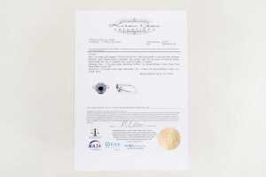 A treated blue and white diamond ring in 14 carat white gold - 6