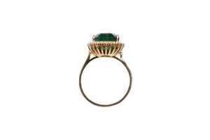 An emerald and diamond ring in 18 carat yellow gold - 4