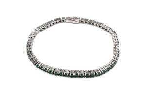 An emerald bracelet in 14 carat white gold - 2