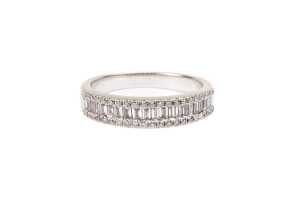 A diamond ring in 14 carat white gold