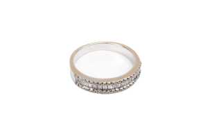 A diamond ring in 14 carat white gold - 2