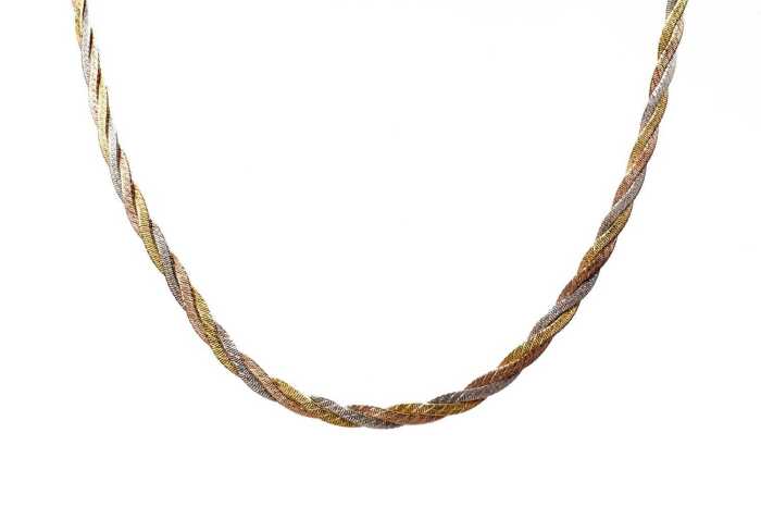 An Italian three tone necklace in 14 carat gold