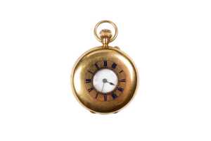 An antique half hunter pocket watch in 18 carat yellow gold - 2