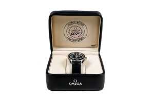 An Omega limited edition Seamaster Planet Ocean 007 automatic watch - 6